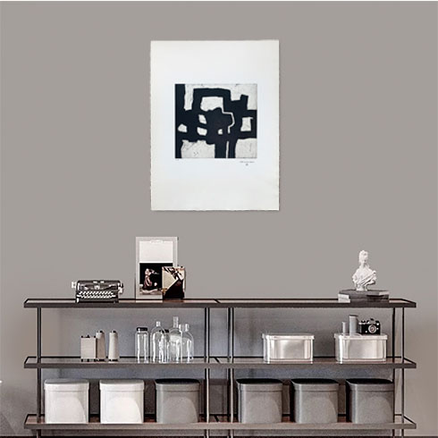 Simulación real en salón obra gráfica de Eduardo Chillida Homenaje a Picasso a la venta